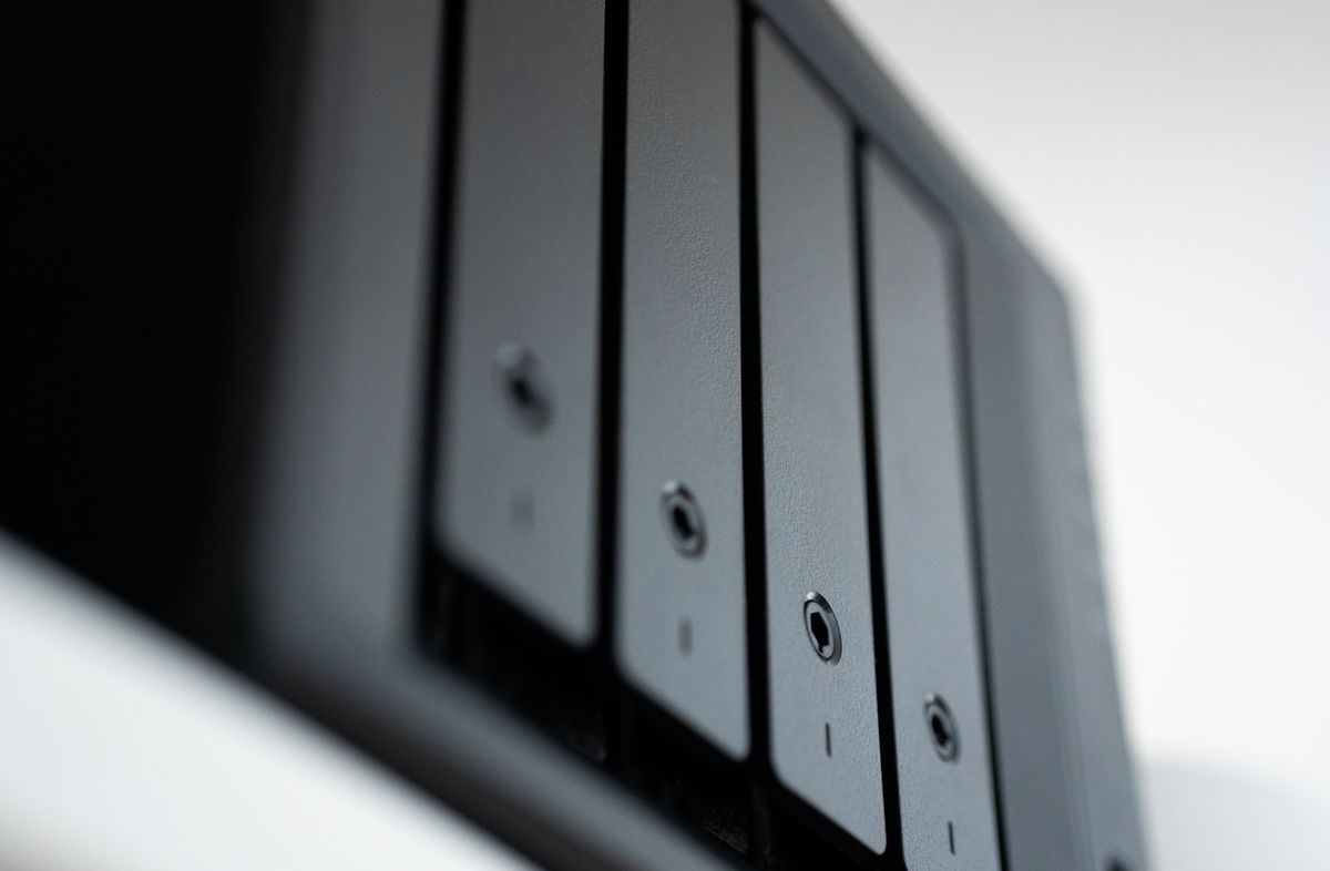 Server & Storage